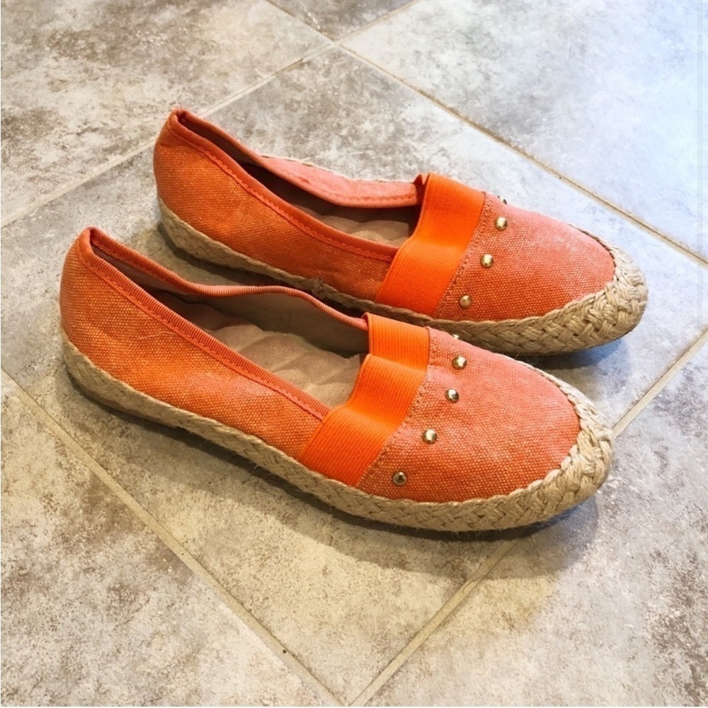 π Avon orange studded canvas slip on espadrilles flats comfort - Picture 2 of 6
